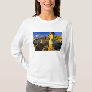 Canada, Alberta, Drumheller. Hoodoos. T-Shirt