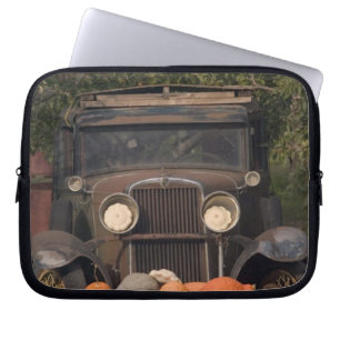 CANADA, British Columbia, Keremeos. Autumn / 2 Laptop Sleeve