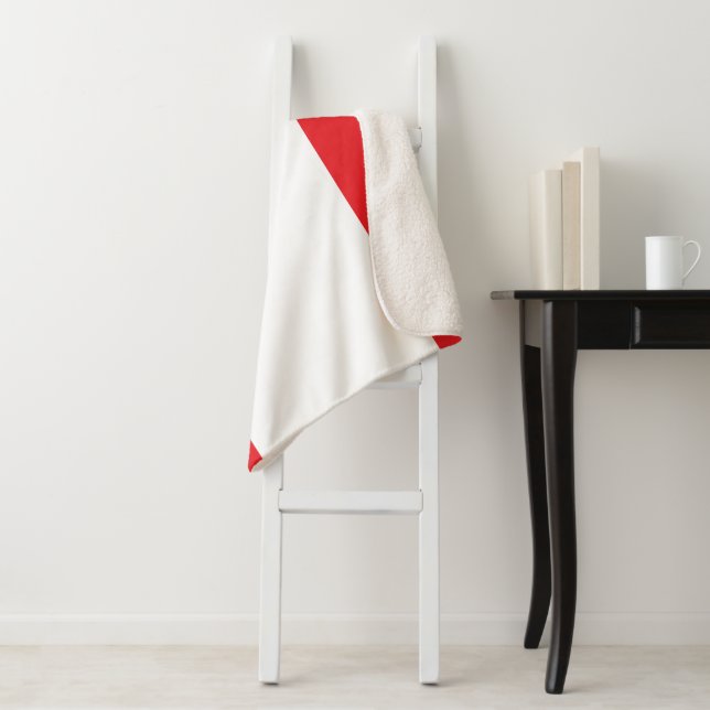 Canada flag sherpa blanket (In Situ)