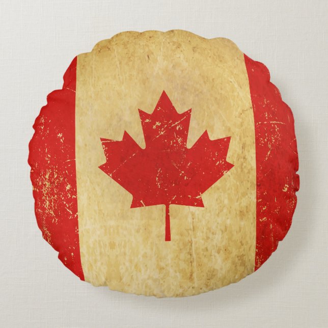 Canada Flag Vintage Design Round Cushion (Front)