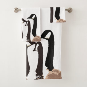 Canada Geese Birds Wildlife Grasses Bath Towel Set