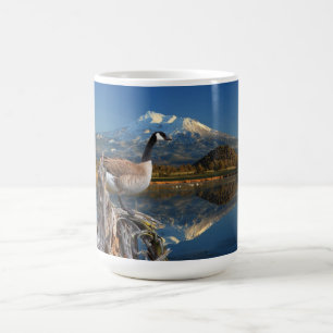 CANADA GOOSE ON THE LAKE COFFEE MUG