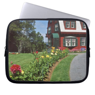 Canada, New Brunswick, Campobello Island. 2 Laptop Sleeve
