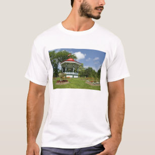 Canada, Nova Scotia, Halifax, Public Gardens. T-Shirt