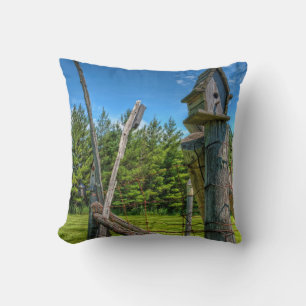 Canada, Ontario, Erin, bird house Cushion
