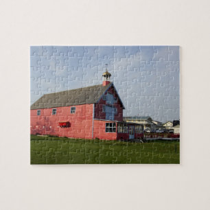 Canada, Quebec, Perce. IMAGE RESTRICTED: Not Jigsaw Puzzle