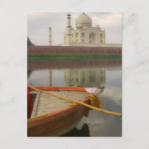 Canoe in water with Taj Mahal, Agra, India Postcard