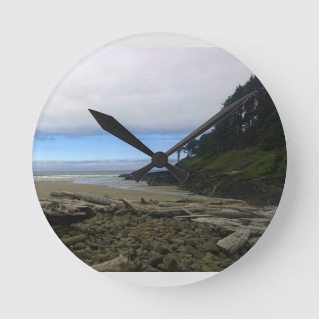 Cape Cove, Cape Perpetua, Oregon Round Clock (Front)
