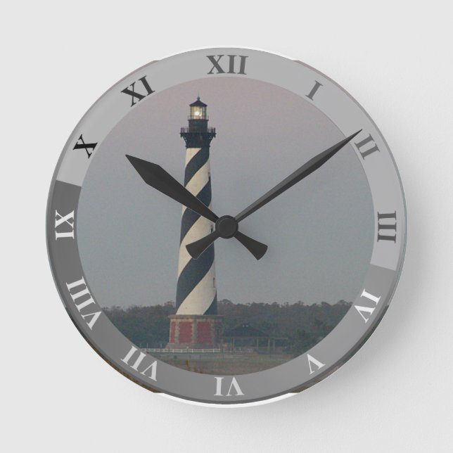 CAPE HATTERAS LIGHTHOUSE ROUND CLOCK (Front)