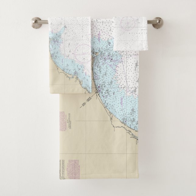Cape Hatteras to Charleston Nautical Chart 11520 Bath Towel Set (Insitu)