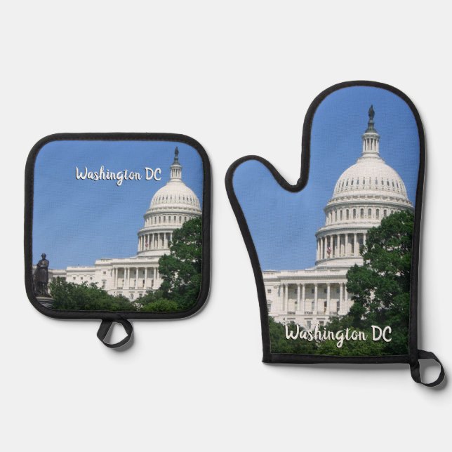 Capitol Building in Washington DC Oven Mitt & Pot Holder Set (Front)