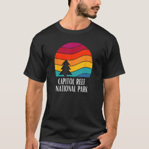Capitol Reef National Park  Retro National Park Su T-Shirt