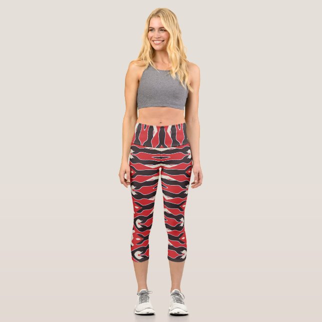 Capris, A multicolor trendy fabric pattern design Capri Leggings (Front)