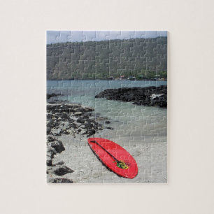Captain Cook Hawaii beach scene paddleboard puzzle