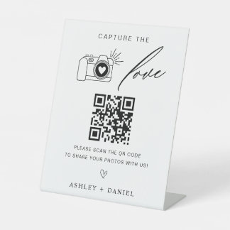 Capture the Love Qr Code Wedding Pedestal Sign