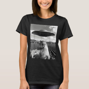 Capybara selfie with ufo funny capybara capybara T-Shirt