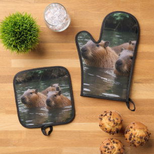 Capybaras' Swimming In The River, Oven Mitt & Pot Holder Set