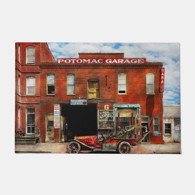 Car - Garage - Misfit Garage 1922 Doormat (Front)