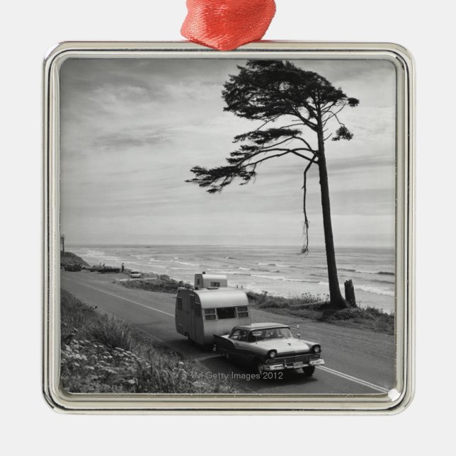 Car Pulling Trailer Metal Tree Decoration (Front)