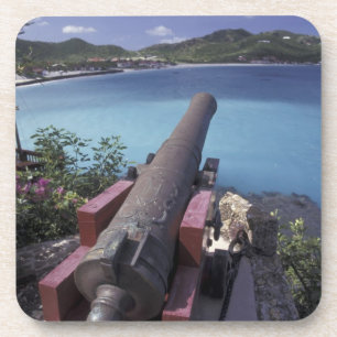 CARIBBEAN, St. Barts, Connon aiming into Bay of Coaster
