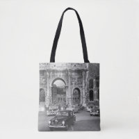Cars and ancient monuments Rome Italyvintage, ital