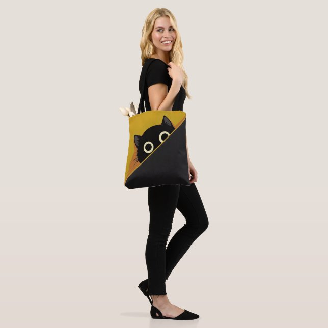 Cartoon cat tote bag (On Model)