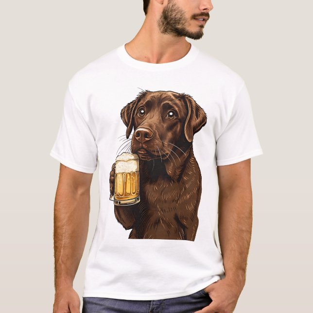 Cartoon Chocolate Labrador Holding Beer Mug T-Shirt (Front)