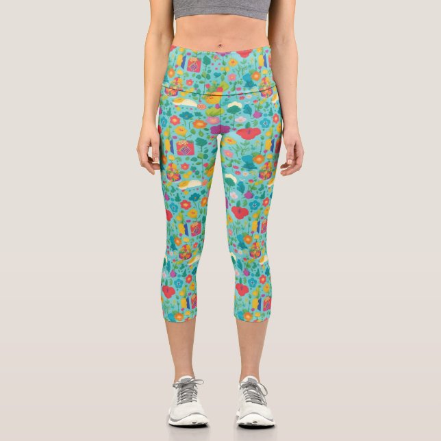 Cartoon Flower Pattern High Waisted Yoga Capris (Front)