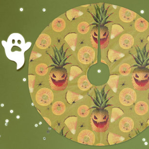 Carved Pineapples  Fleece Tree Skirt
