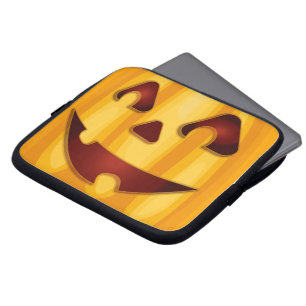 Carved pumpkin smiling Halloween design Laptop Sleeve