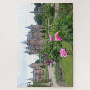 Castle Puzzle: De Haar in the Netherlands Jigsaw Puzzle