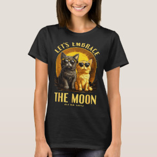 Cat 2024 Total Solar Eclipse Embrace Moon Funny Ca T-Shirt
