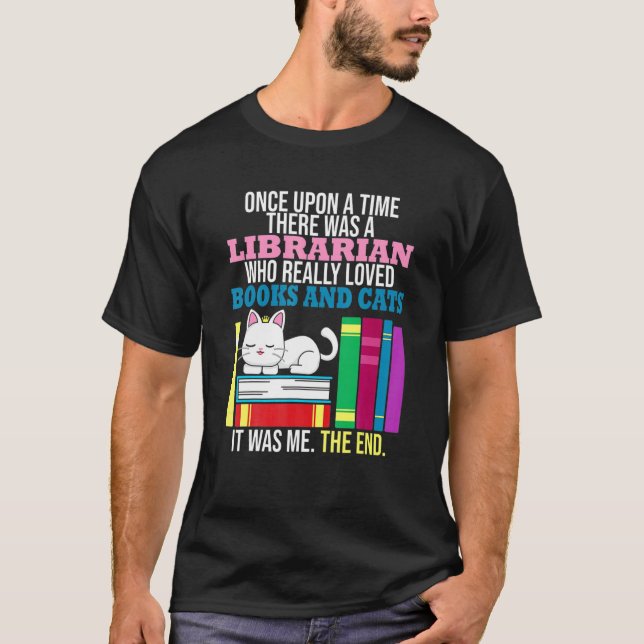 Cat  Book Feline Owner Reader Bookworm T-Shirt (Front)