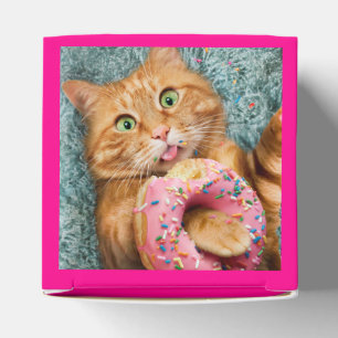 Cat Eating Doughnut Favour Box