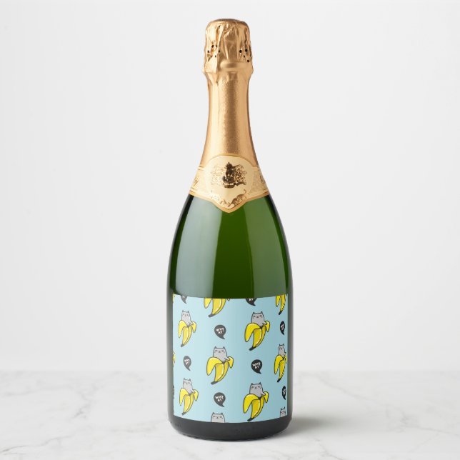 Cat in banana sparkling wine label (Front)