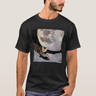 Cat In Outer Space Cute Kitten Kitty Strange T-Shirt