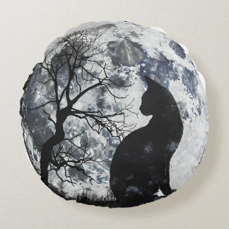 Cat in the full moonlight round cushion