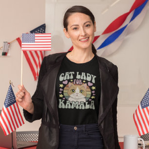 Cat lover enthusiastically supports Kamala in 2024 T-Shirt