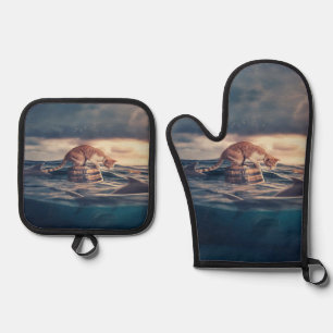 Cat Nap Dream or Nightmare Oven Mitt & Pot Holder Set