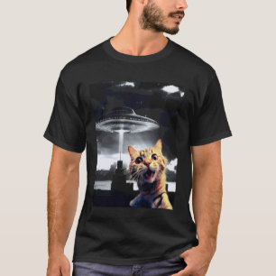 Cat Selfie With Alien UFO Funny Cat For Men Women T-Shirt