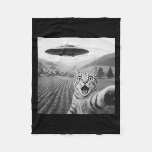 Cat Selfie With Alien Ufo Funny Cat Gifts For Men Fleece Blanket