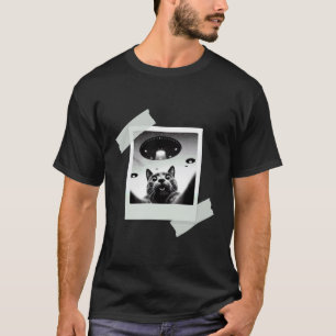 Cat Selfie with Alien UFO Funny Cat Gifts for Men T-Shirt