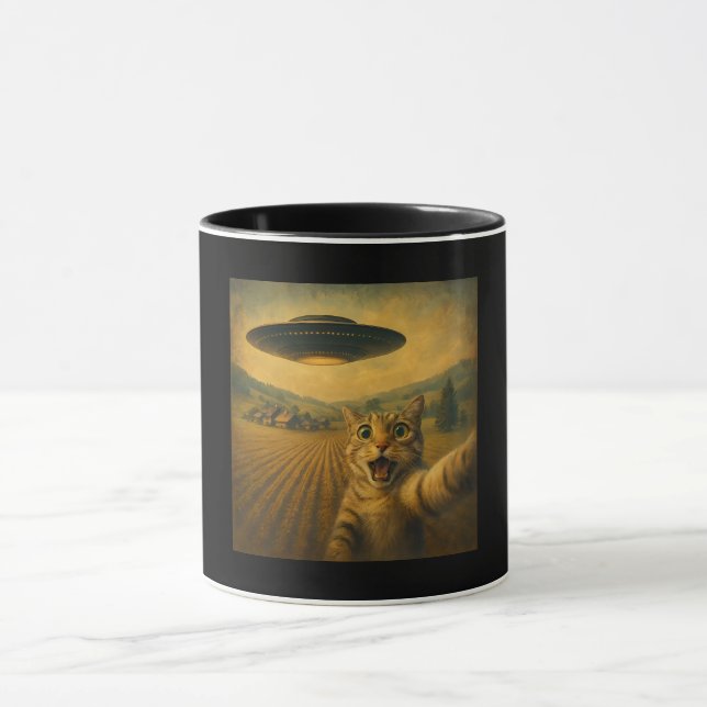 Cat Selfie With Alien UFO Funny Cat Gifts Mug (Center)