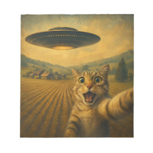Cat Selfie With Alien UFO Funny Cat Gifts Notepad