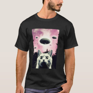 Cat Selfie With Alien UFO Funny Cat Mens Womens To T-Shirt