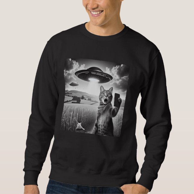 Cat Selfie With Alien UFO Funny Cat Sweatshirt (Front)
