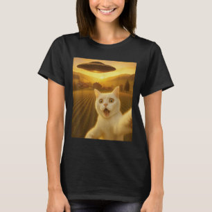 Cat Selfie With Alien Ufo Funny Cats Gifts For Men T-Shirt