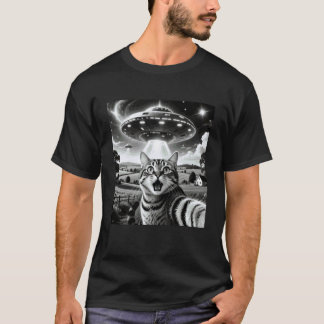 Cat Selfie with Aliens UFO Funny Cats Alien Abduct T-Shirt