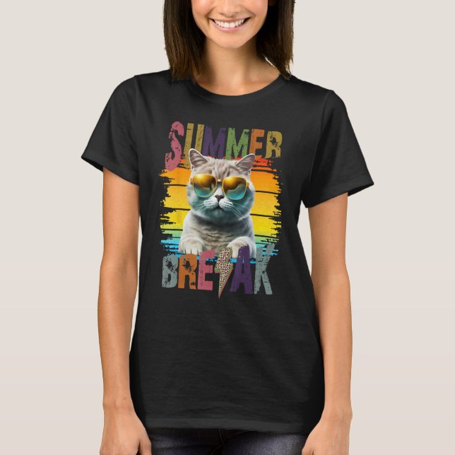 Cat Summer Break Cute Kitten Beach Summer Vacation T-Shirt (Front)