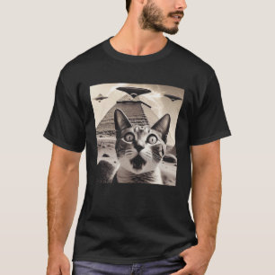 Cat UAPs Incident UFO Egypt Pyramids Aliens T-Shirt